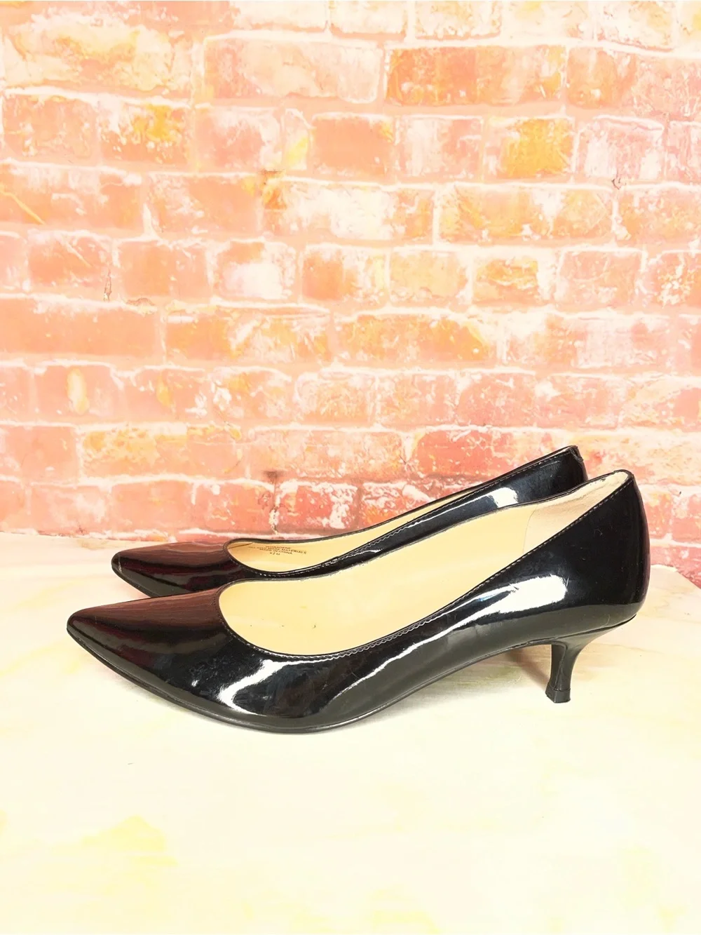 Vintage Guess Black Patent Leather Kitten Heels